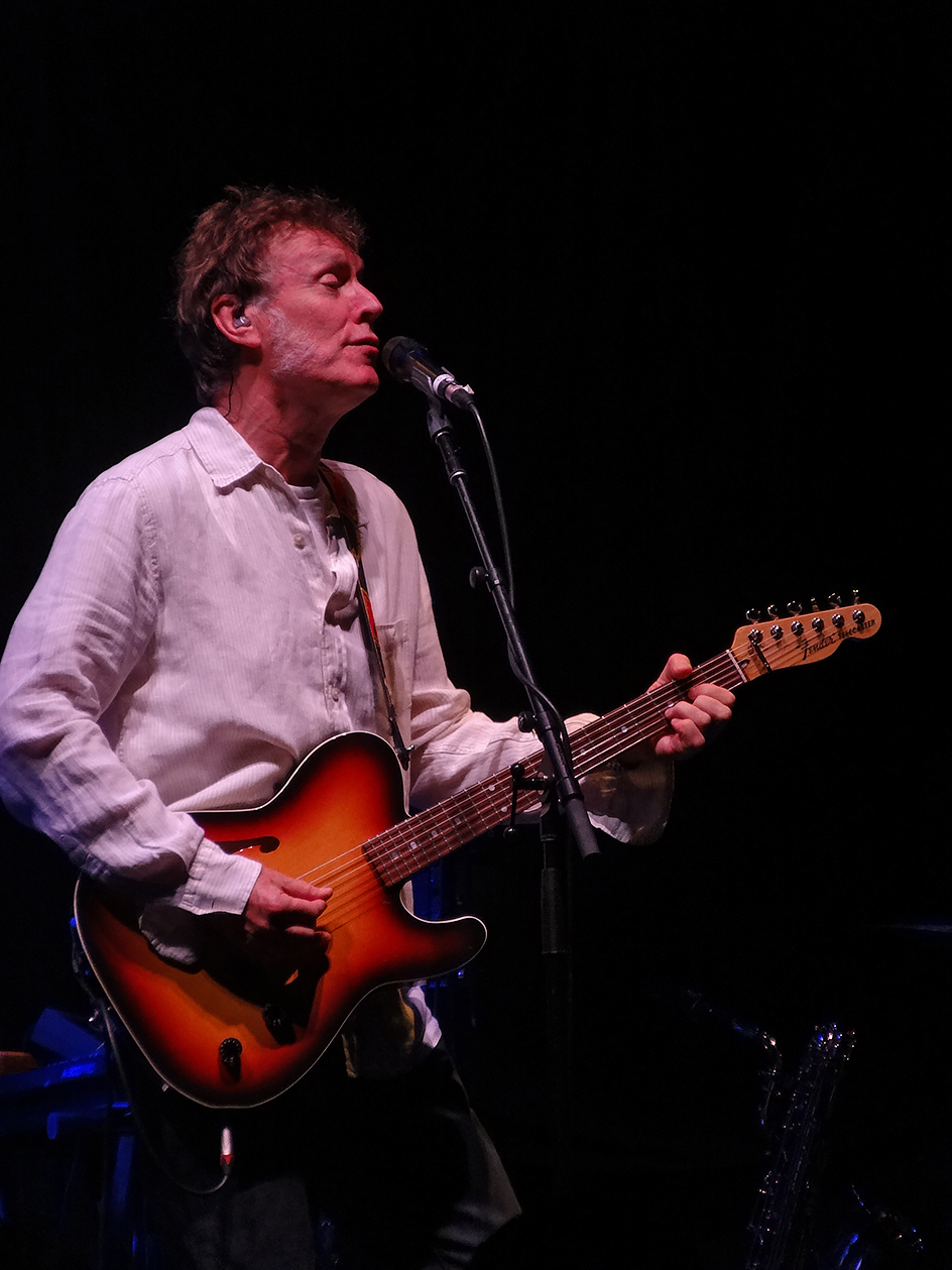 SteveWinwood2014-09-20CruzanAmphitheaterWestPalmBeachFL (1).jpg